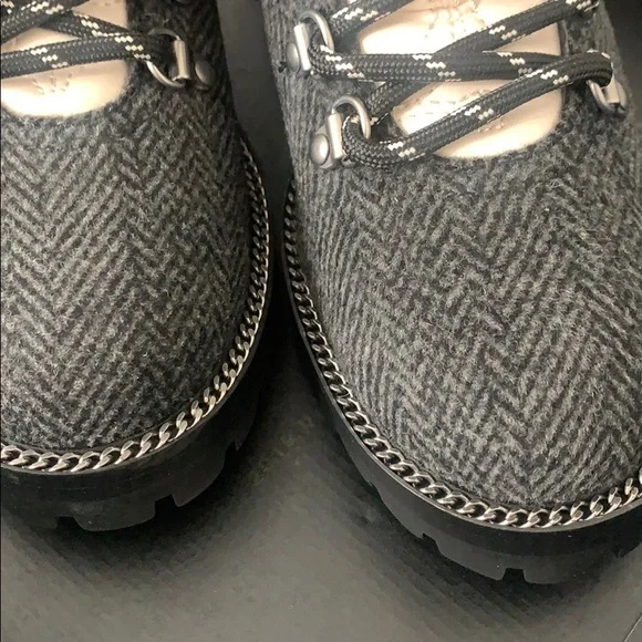 New coach bootie - Picture 4 of 5